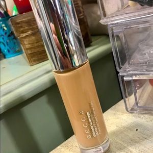 BECCA Ultimate coverage 24hr foundation